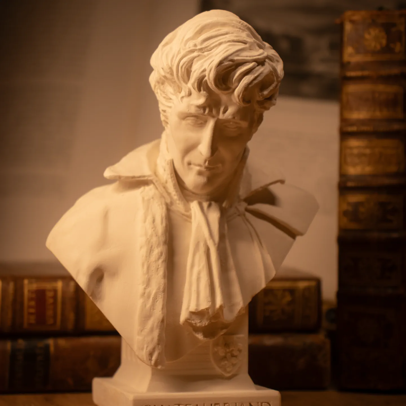 Petit buste en plâtre de Chateaubriand